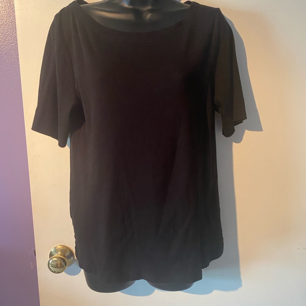 Chico's Black Short Sleeve T-Shirt
